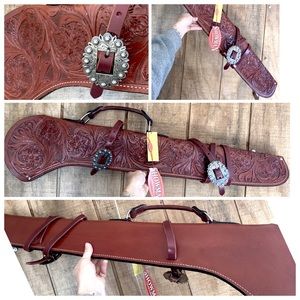 Rifle scabbard for Western Saddle